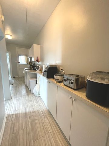 1101 W PRATT Boulevard 3E, Chicago, IL 60626