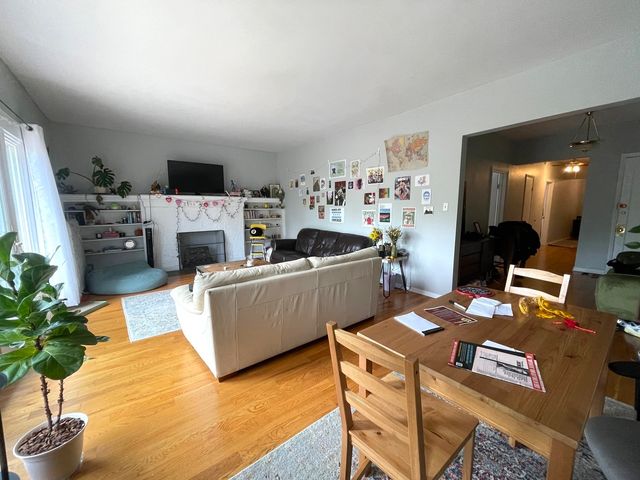 1101 W PRATT Boulevard 3E, Chicago, IL 60626