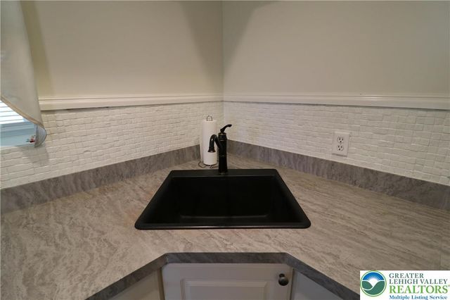 1734 Hamilton Avenue, Salisbury Twp, PA 18015