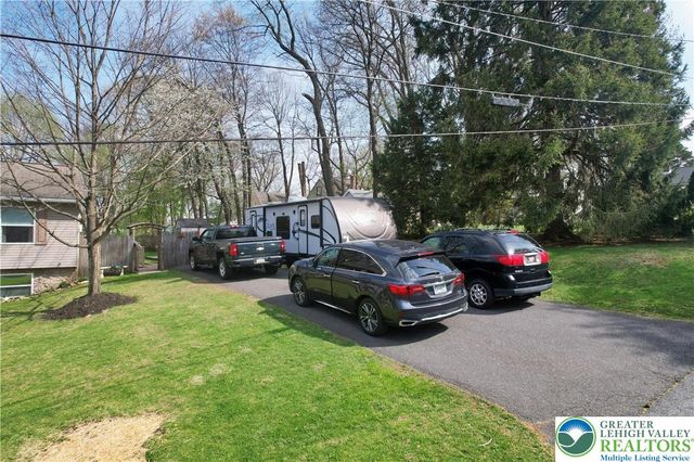 1734 Hamilton Avenue, Salisbury Twp, PA 18015