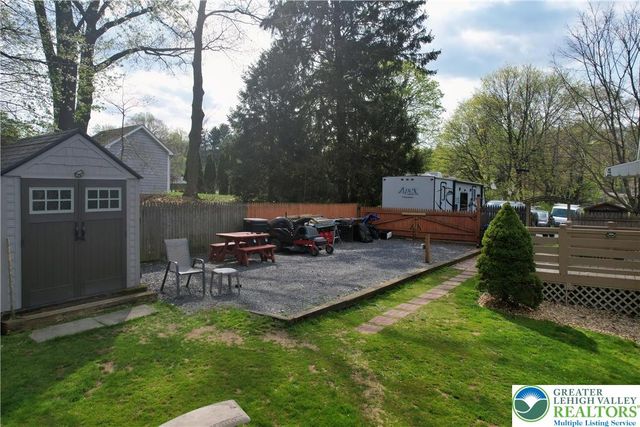 1734 Hamilton Avenue, Salisbury Twp, PA 18015