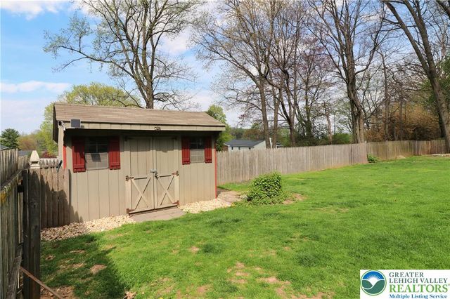 1734 Hamilton Avenue, Salisbury Twp, PA 18015
