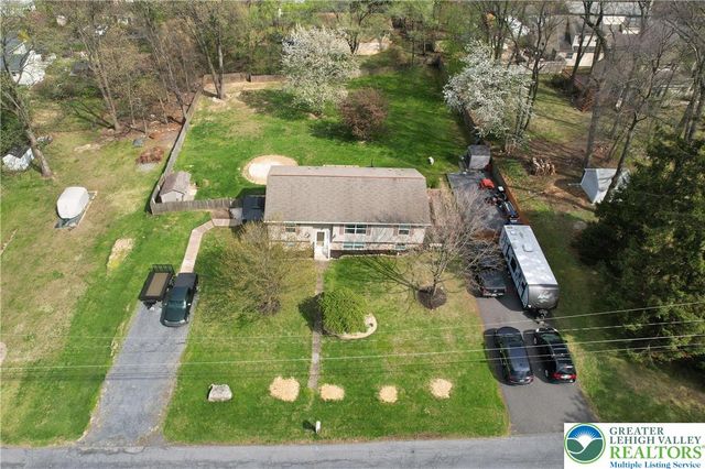 1734 Hamilton Avenue, Salisbury Twp, PA 18015