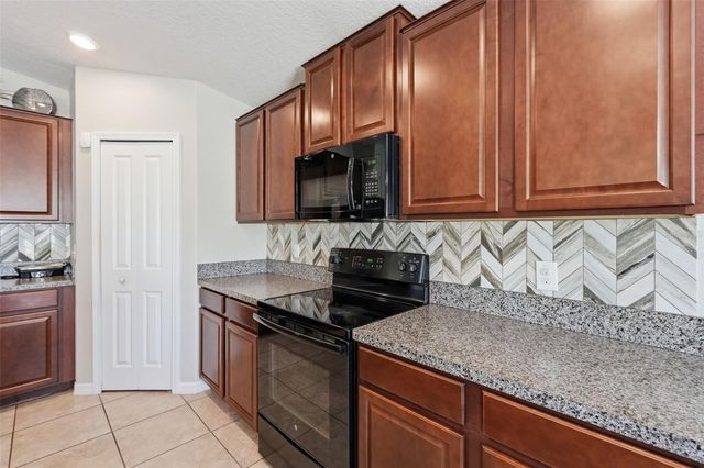 16902 PEACEFUL VALLEY DRIVE, Wimauma, FL 33598