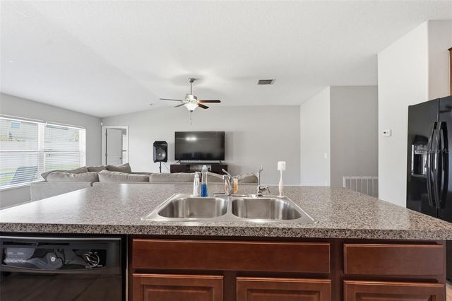 16902 PEACEFUL VALLEY DRIVE, Wimauma, FL 33598