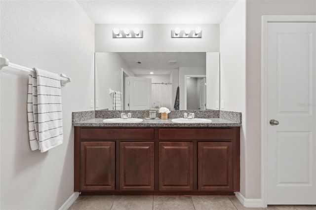 16902 PEACEFUL VALLEY DRIVE, Wimauma, FL 33598