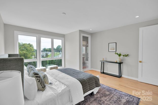 2709 Shenandoah Avenue, Charlotte, NC 28205