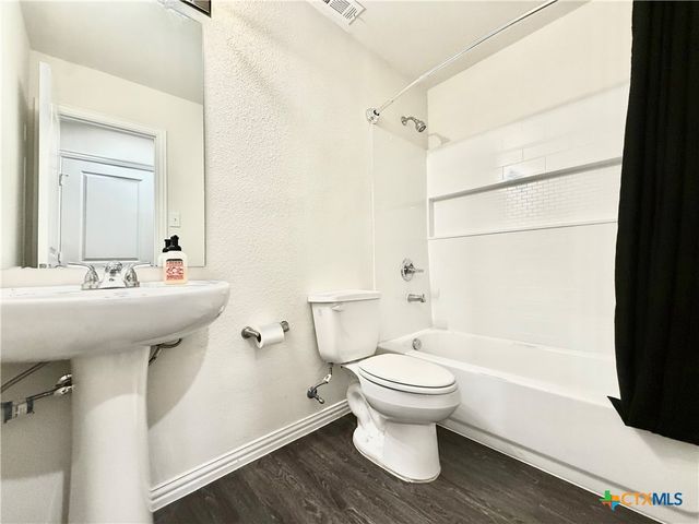 1411 N 10th Street, Killeen, TX 76541