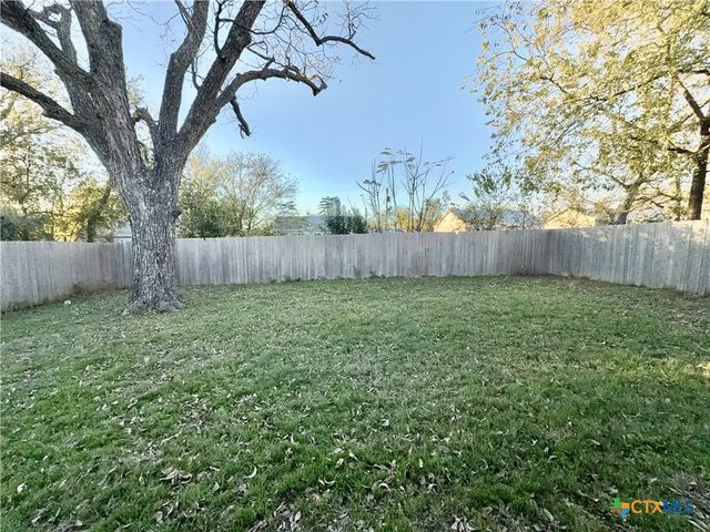 1411 N 10th Street, Killeen, TX 76541