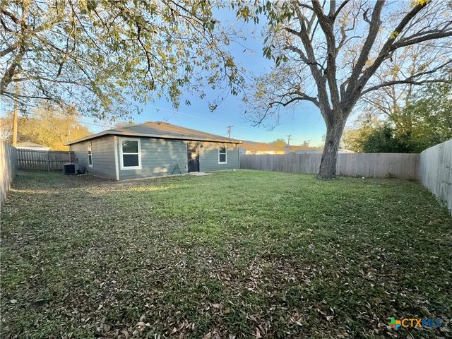 1411 N 10th Street, Killeen, TX 76541