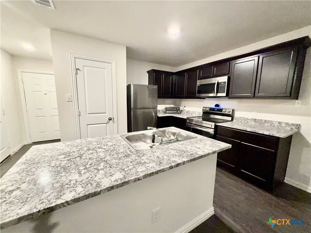 1411 N 10th Street, Killeen, TX 76541