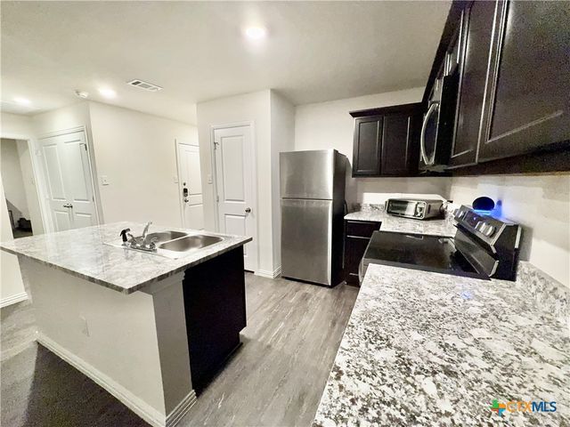 1411 N 10th Street, Killeen, TX 76541