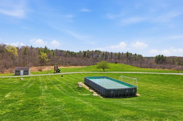 15 Baer Road, Rollinsford, NH 03869
