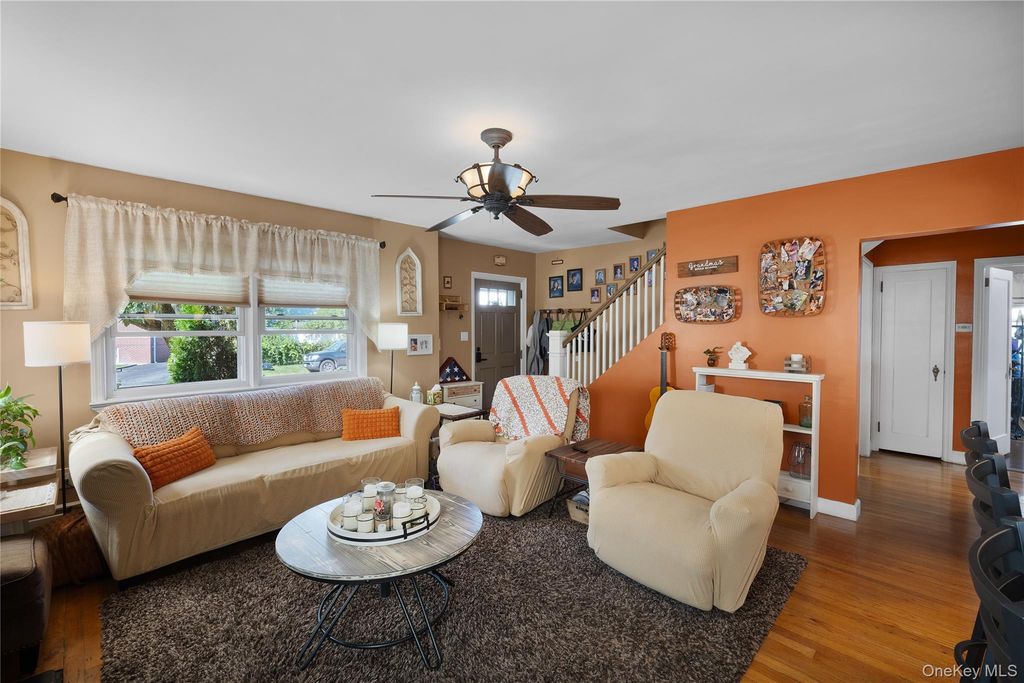 733 9th Street, West Babylon, NY 11704 — photo 4