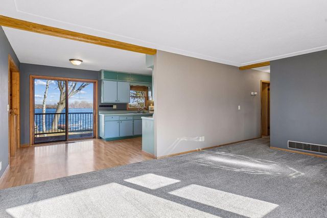 1545 Peltier Lake Drive, Hugo, MN 55038