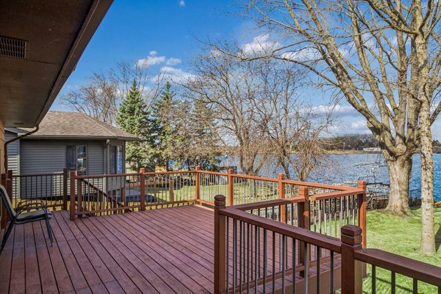 1545 Peltier Lake Drive, Hugo, MN 55038