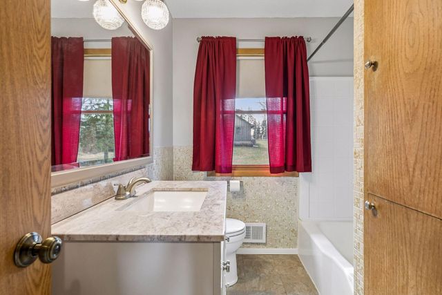 1545 Peltier Lake Drive, Hugo, MN 55038