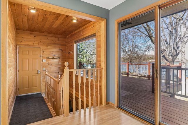 1545 Peltier Lake Drive, Hugo, MN 55038