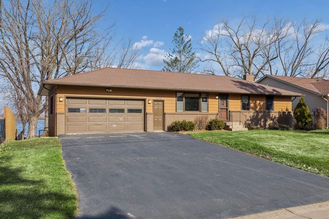 1545 Peltier Lake Drive, Hugo, MN 55038