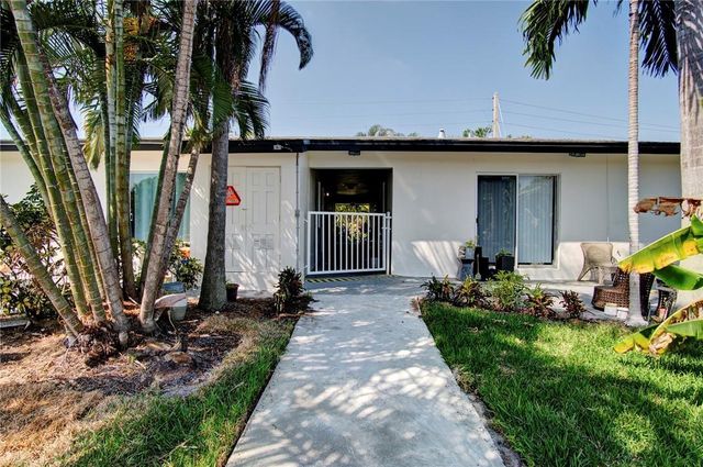 3860 NE 23rd Avenue, Lighthouse Point, FL 33064