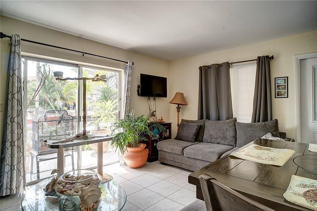3860 NE 23rd Avenue, Lighthouse Point, FL 33064