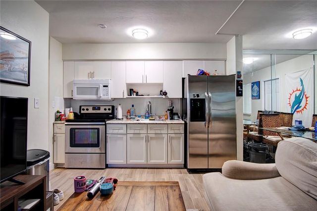 3860 NE 23rd Avenue, Lighthouse Point, FL 33064