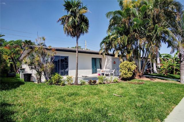 3860 NE 23rd Avenue, Lighthouse Point, FL 33064