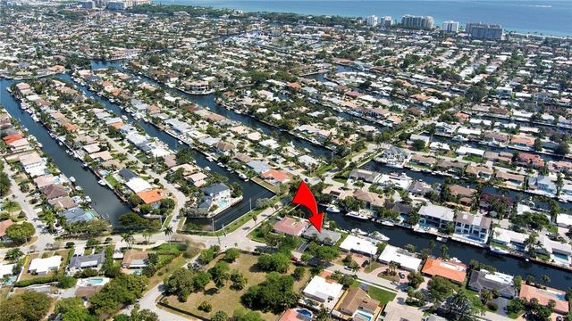 3860 NE 23rd Avenue, Lighthouse Point, FL 33064