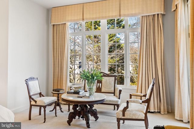 7440 OLD MAPLE SQ, Mclean, VA 22102