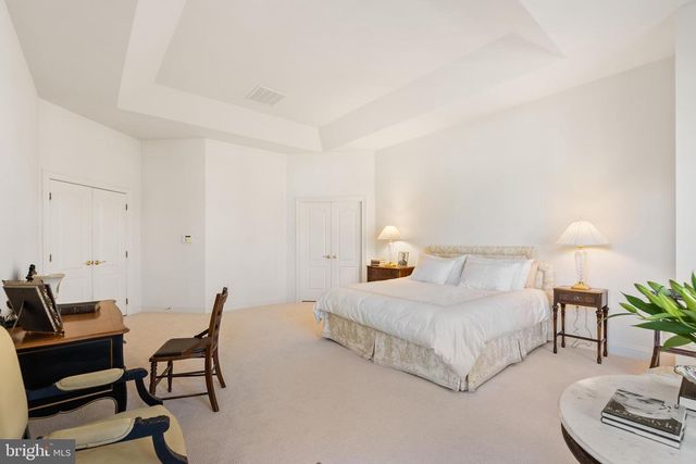 7440 OLD MAPLE SQ, Mclean, VA 22102