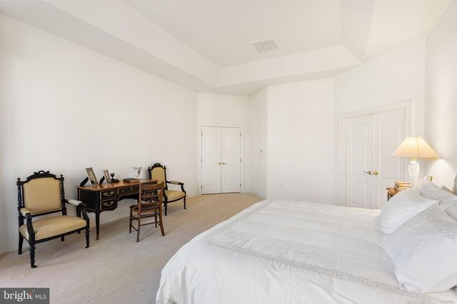 7440 OLD MAPLE SQ, Mclean, VA 22102