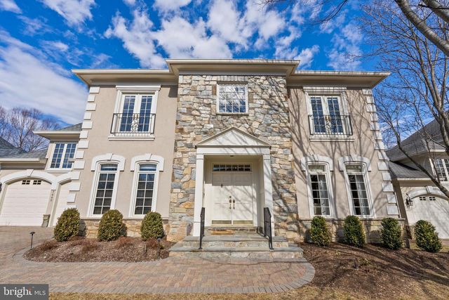 7440 OLD MAPLE SQ, Mclean, VA 22102