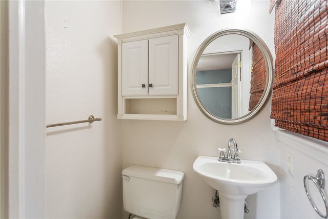 202 Keowee Trail, Seneca, SC 29672