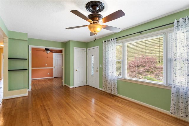202 Keowee Trail, Seneca, SC 29672