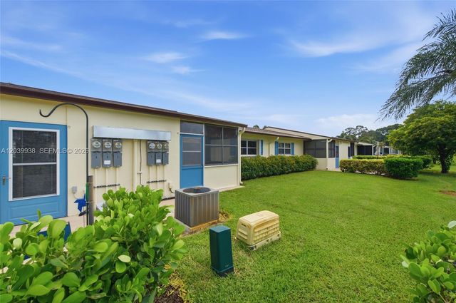 2894 E Crosley Dr E D D, West Palm Beach, FL 33415