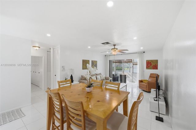 2894 E Crosley Dr E D D, West Palm Beach, FL 33415