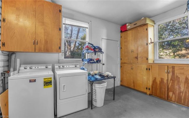 240 Sandpiper DR, Portsmouth, VA 23704