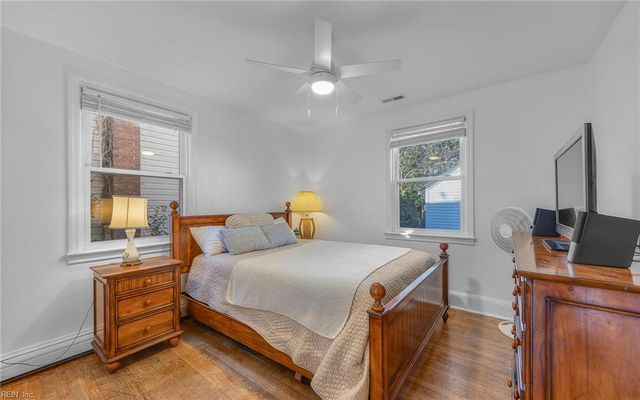 240 Sandpiper DR, Portsmouth, VA 23704