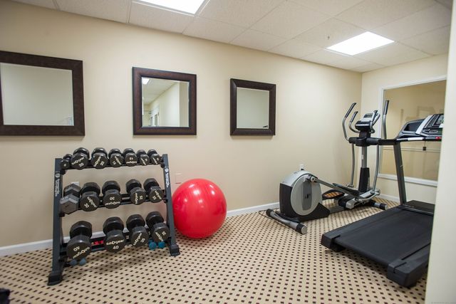 Danbury Road 100C, Ridgefield, CT 06877