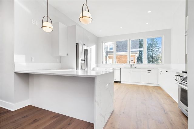 525 Grandview Ave, Mt Washington, PA 15211