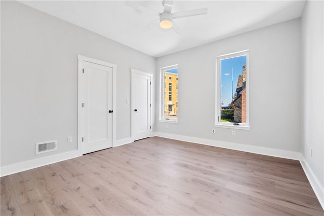 525 Grandview Ave, Mt Washington, PA 15211