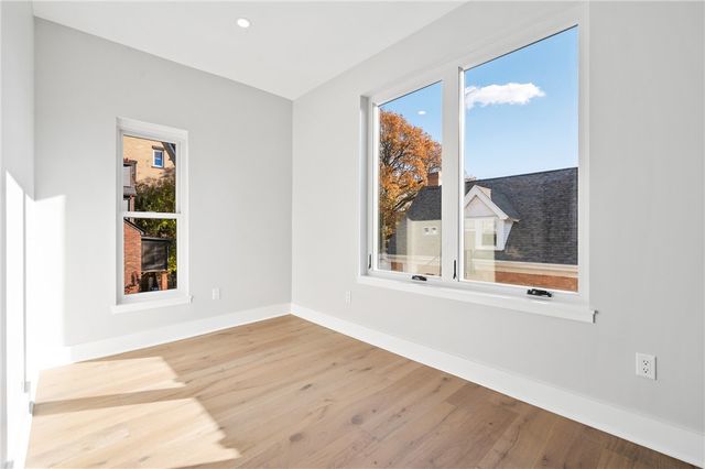 525 Grandview Ave, Mt Washington, PA 15211