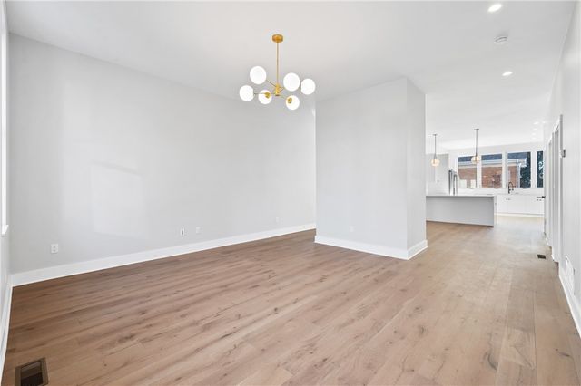 525 Grandview Ave, Mt Washington, PA 15211