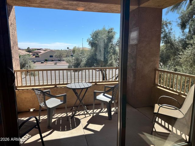 250 W QUEEN CREEK Road 201, Chandler, AZ 85248