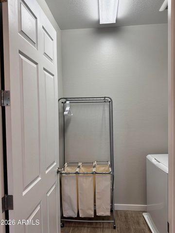 250 W QUEEN CREEK Road 201, Chandler, AZ 85248