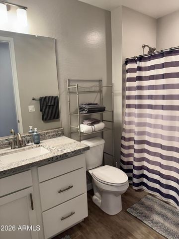 250 W QUEEN CREEK Road 201, Chandler, AZ 85248