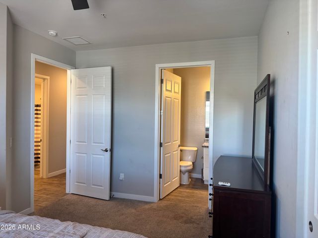 250 W QUEEN CREEK Road 201, Chandler, AZ 85248