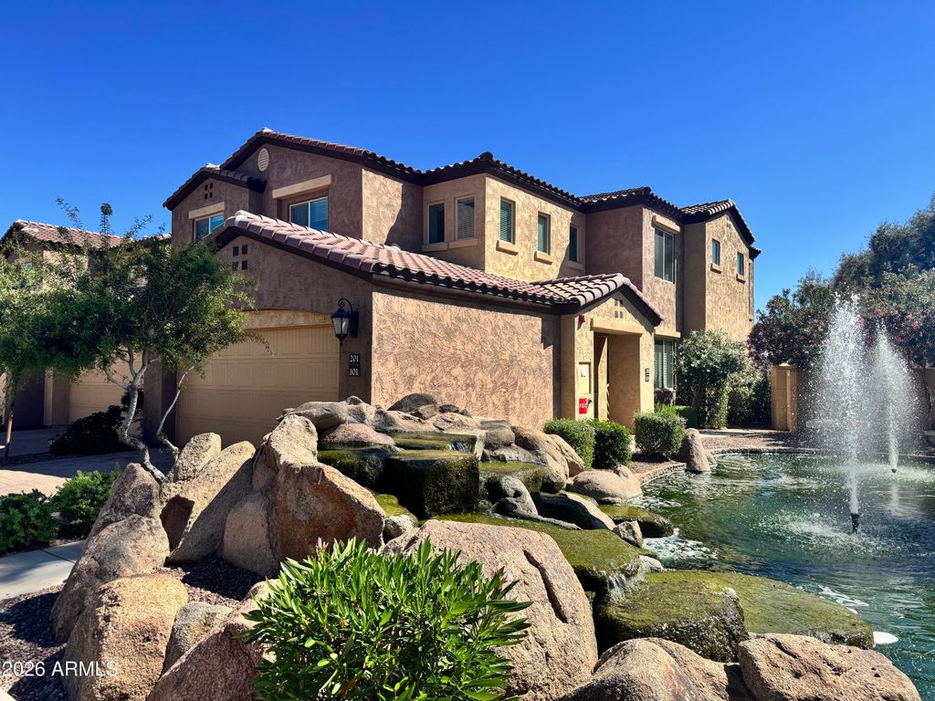 250 W QUEEN CREEK Road 201, Chandler, AZ 85248