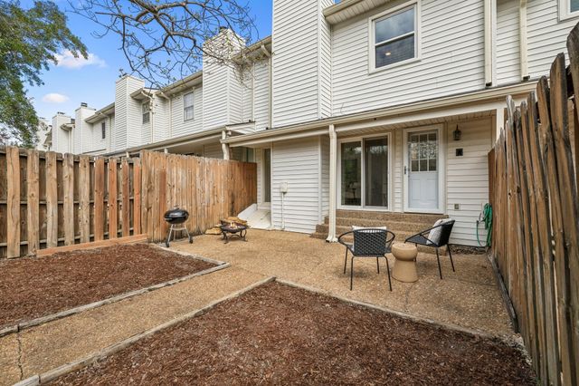 102 Foxborough Sq, W, Brentwood, TN 37027