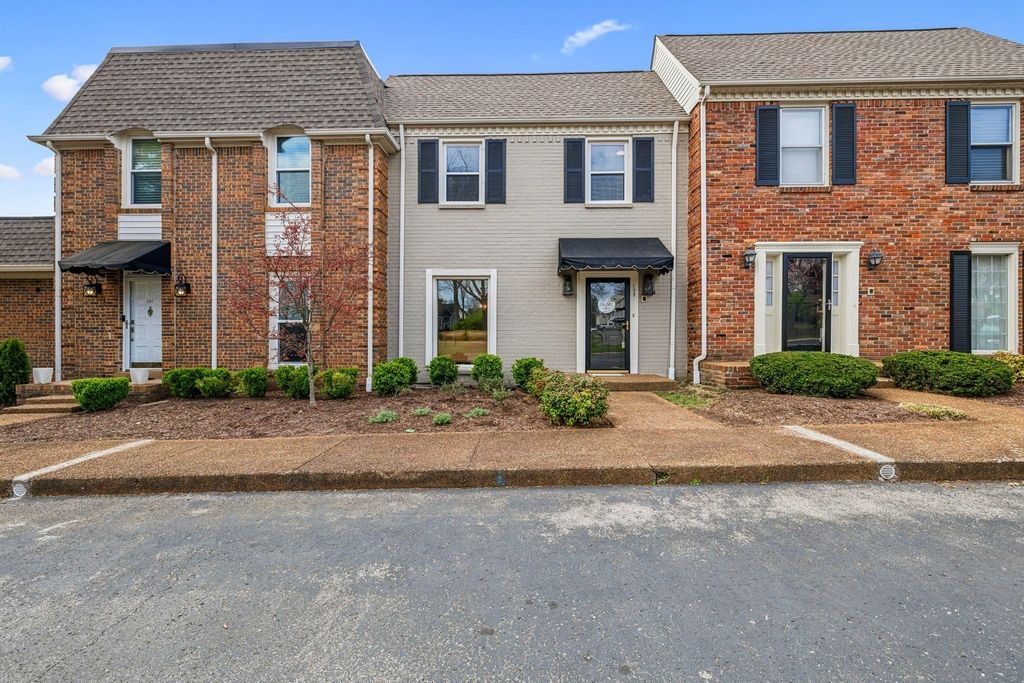 102 Foxborough Sq, W, Brentwood, TN 37027